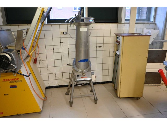 Ismar mini rvs brood shredder machine - afbeelding 1 van  6