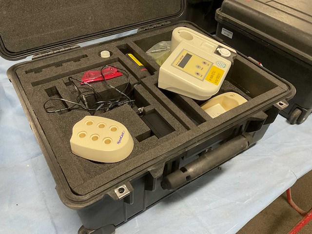 Isolux nycocard reader ii - afbeelding 2 van  7