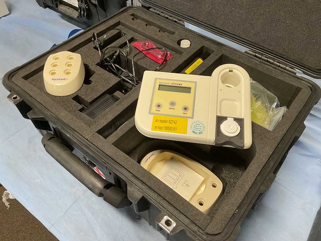 Isolux nycocard reader ii - afbeelding 4 van  7