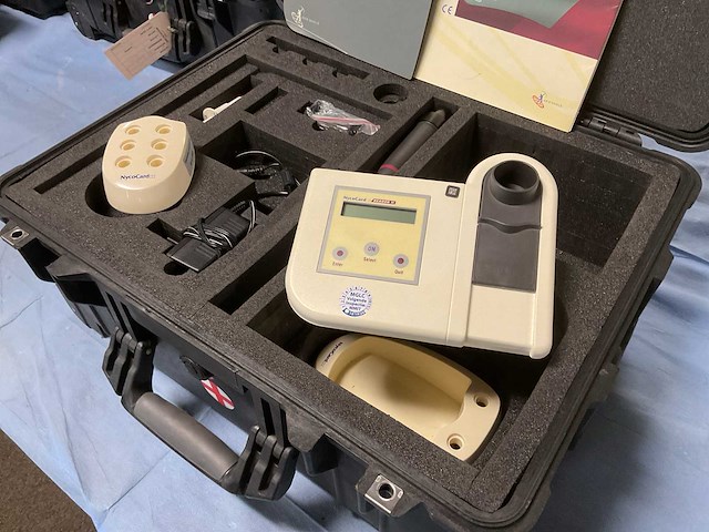 Isolux nycocard reader ii - afbeelding 4 van  6