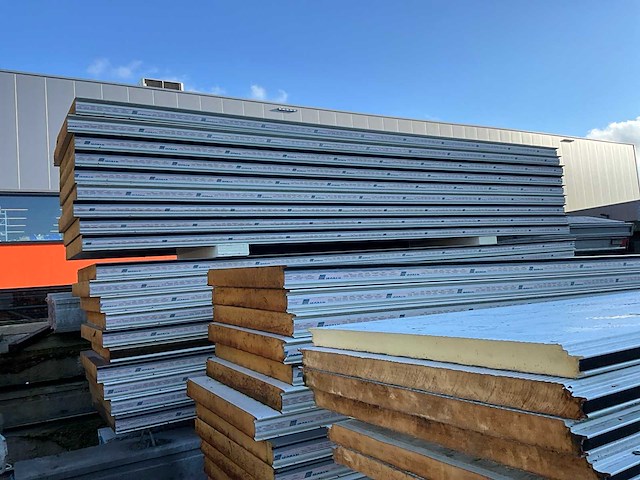 Isopan sandwichpanelen (32x) - afbeelding 3 van  4