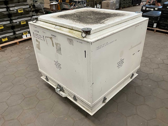 Isopod legercontainer - afbeelding 3 van  4