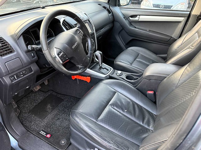Isuzu d-max 2.5 extended cab ls bedrijfswagen - afbeelding 10 van  11