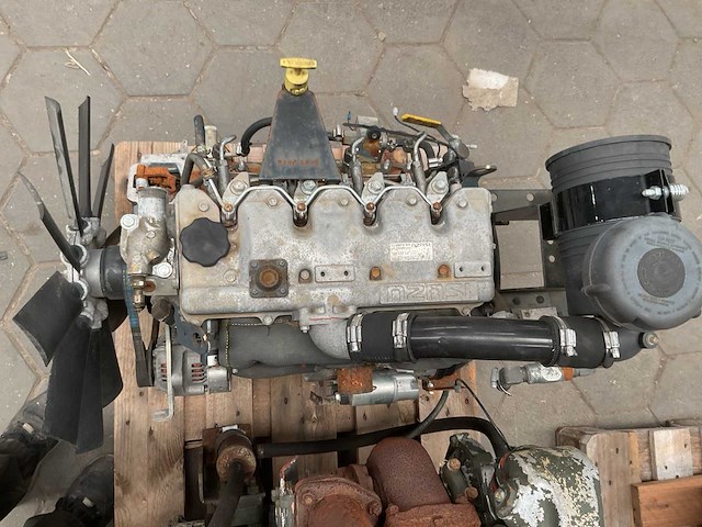 Isuzu dieselmotor - afbeelding 8 van  9