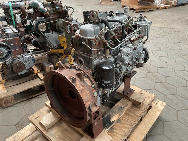 Isuzu dieselmotor - afbeelding 3 van  7