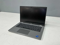 It apparatuur en kantoorbenodigdheden