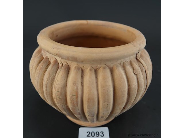 Italiaans terracotta cache-pot decorato - afbeelding 1 van  5