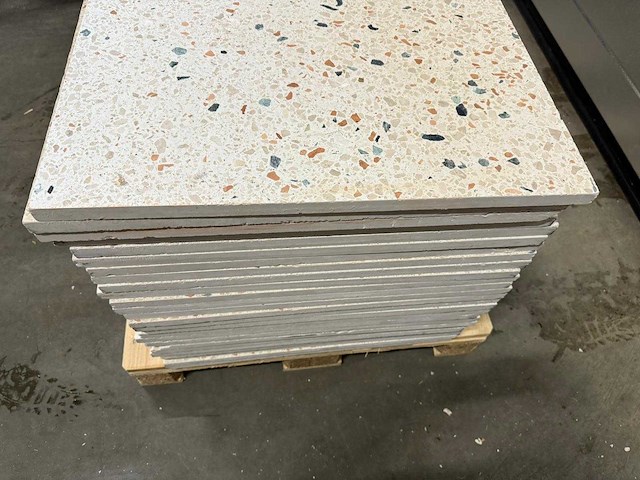 Italiaanse terrazzo tegels b keus 14,4 m2 - afbeelding 2 van  4