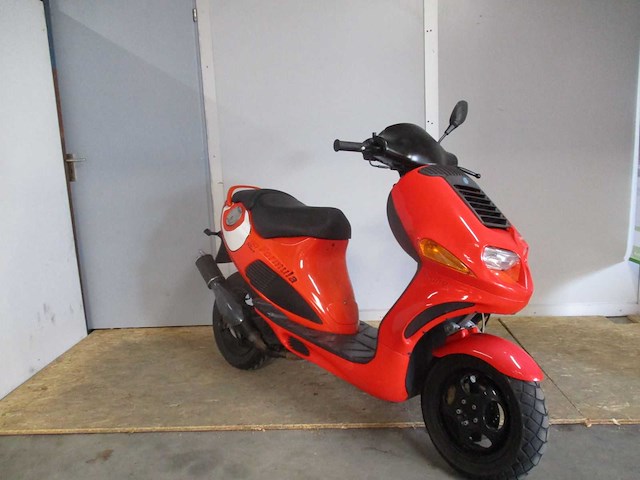 Italjet formula race dubbel disk - bromscooter - 2 takt - scooter - afbeelding 7 van  11