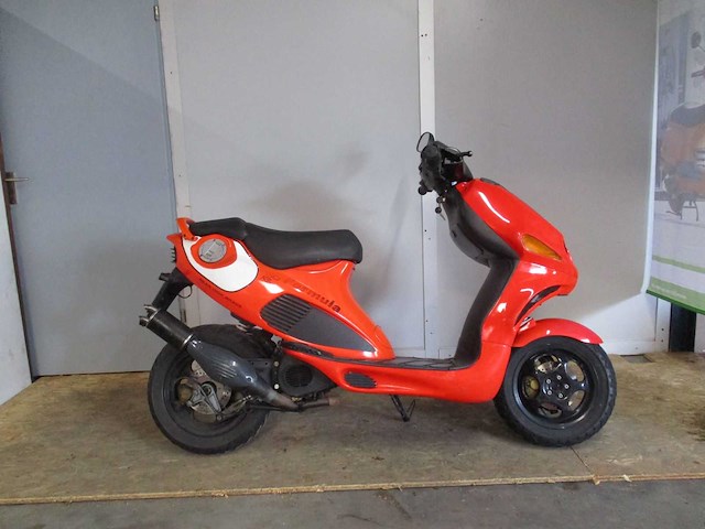 Italjet formula race dubbel disk - bromscooter - 2 takt - scooter - afbeelding 8 van  11