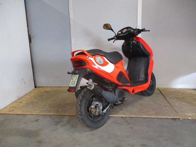 Italjet formula race dubbel disk - bromscooter - 2 takt - scooter - afbeelding 9 van  11