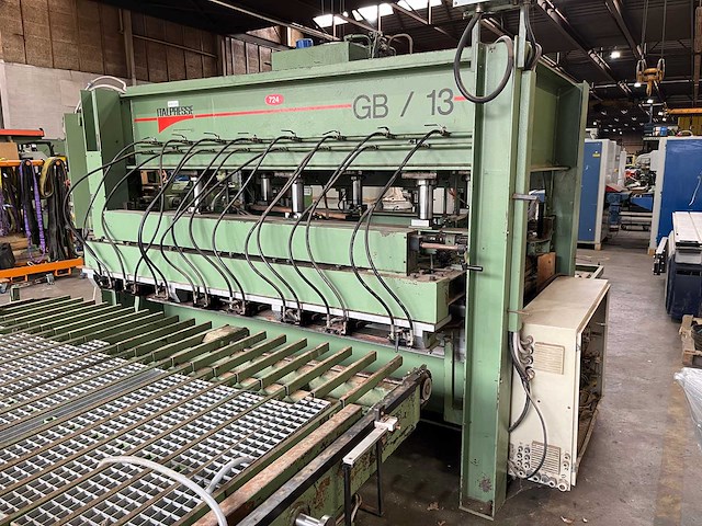 Italpresse - 1991 - gb/13 - fineerpers - afbeelding 36 van  40