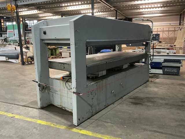 Italpresse - fineerpers - afbeelding 3 van  8