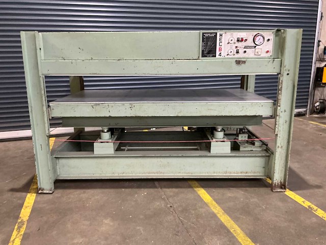 Italpresse - mec b 4 - fineerpers - afbeelding 6 van  13