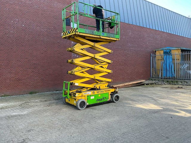 Iteco - 2002 - ig10130 - hoogwerker - afbeelding 1 van  17