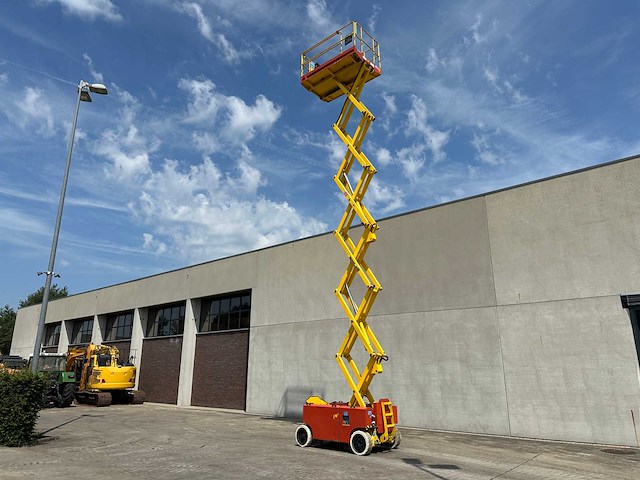 Iteco - 2007 - it12151 - schaarlift - afbeelding 30 van  50