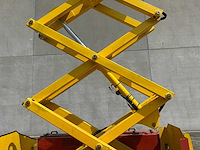 Iteco - 2007 - it12151 - schaarlift - afbeelding 36 van  50