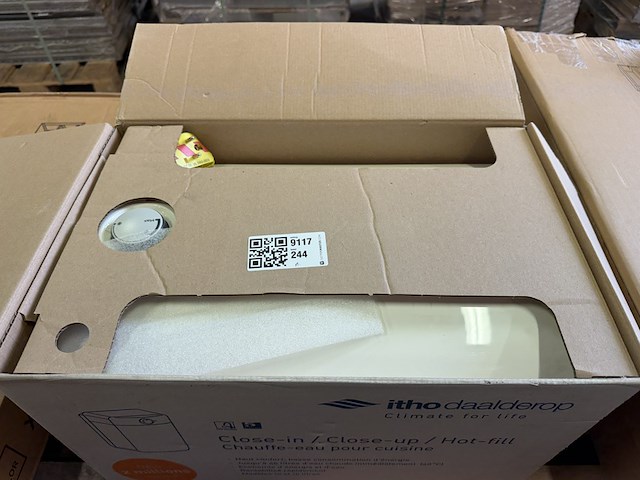 Itho daalderop close-in 10 liter hotfill elektrische keukenboiler 500 w (5-80°c) - afbeelding 2 van  4