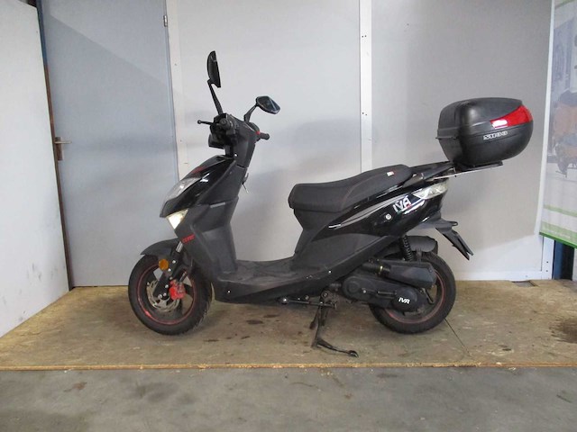 Iva - bromscooter - gte sport - scooter - afbeelding 1 van  11