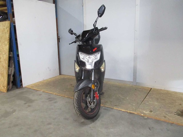 Iva - bromscooter - gte sport - scooter - afbeelding 5 van  11