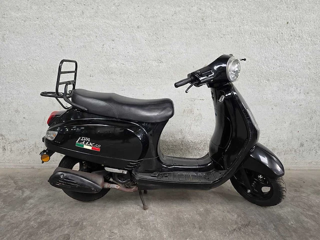 Iva - scooter - lux50 - 4t - afbeelding 2 van  7