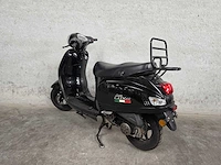 Iva - scooter - lux50 - 4t - afbeelding 6 van  7