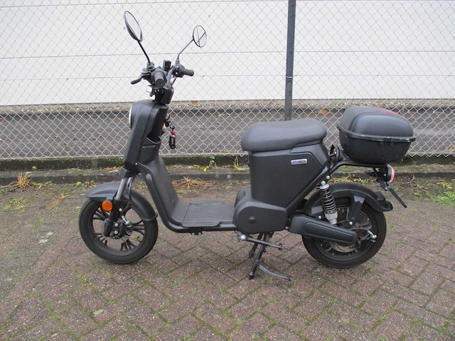 Iva - snorscooter - e-go s2 - e-scooter - afbeelding 1 van  12