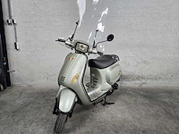 Iva - snorscooter - lux - brommer - afbeelding 3 van  5
