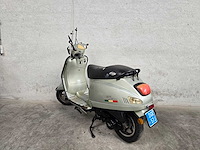 Iva - snorscooter - lux - brommer - afbeelding 5 van  5