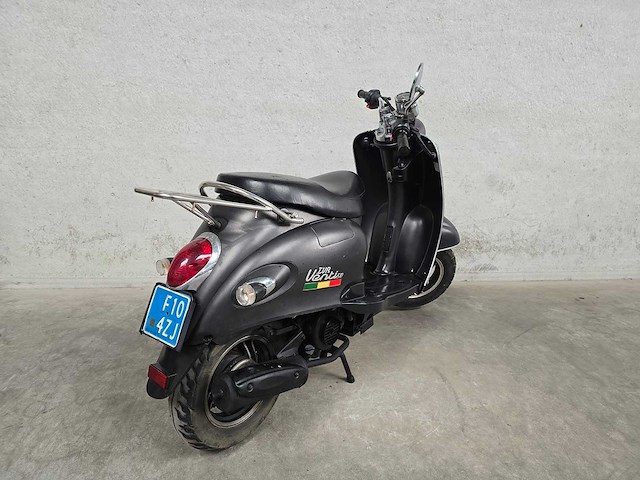 Iva - snorscooter - venti - 4t 25km uitvoering f104zj - afbeelding 5 van  7