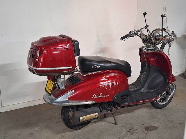Iva daguiway grande retro 45 km bromscooter 4takt - afbeelding 7 van  7