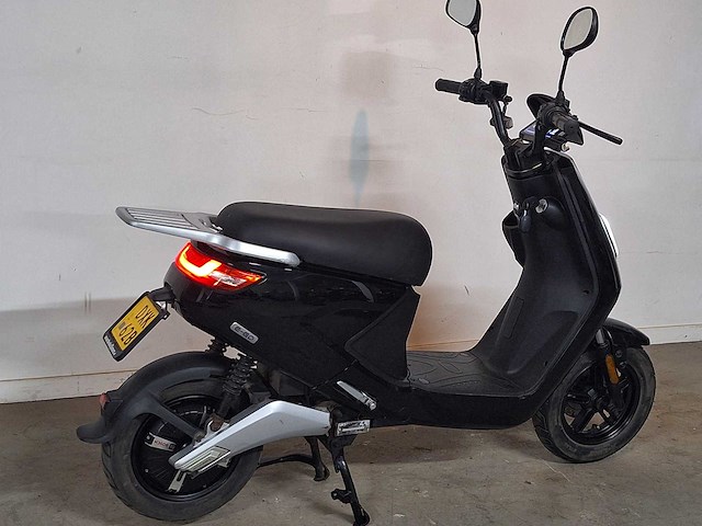 Iva e-go 45 km elektrische bromscooter - afbeelding 5 van  8