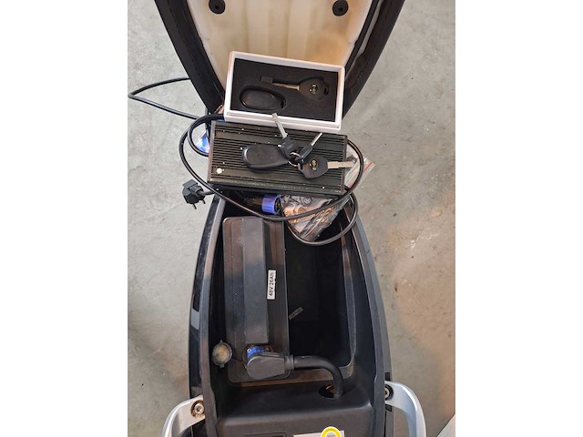 Iva e-go 45 km elektrische bromscooter - afbeelding 8 van  8