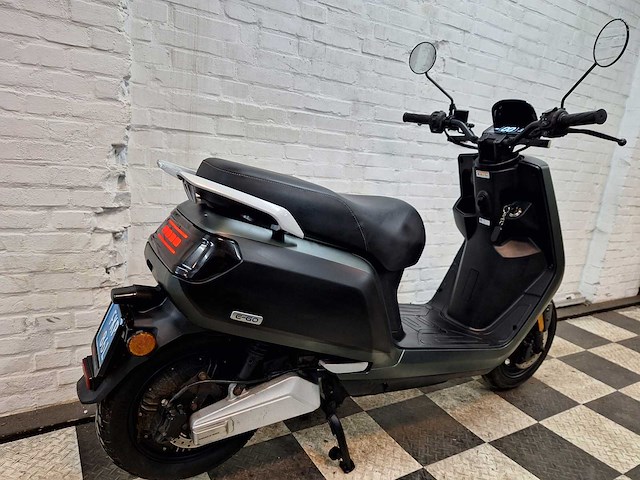Iva e-go s5 25 km elektrische snorscooter - afbeelding 7 van  8