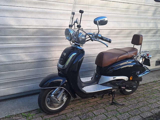 Iva grande retro 25km snorscooter 4-takt - afbeelding 2 van  7