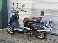 Iva grande retro 25km snorscooter 4-takt - afbeelding 3 van  7