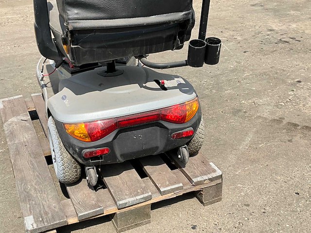 Ivacare orion scoot mobiel - afbeelding 4 van  9