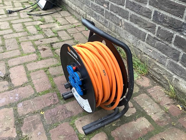 Ivana verlengkabelhaspels en -snoer - afbeelding 2 van  3