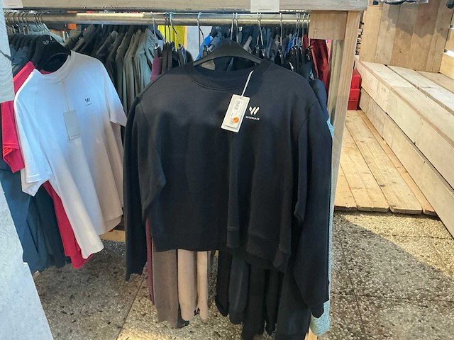 Ivanhoe / witeblaze bovenkleding (14x) - afbeelding 5 van  7