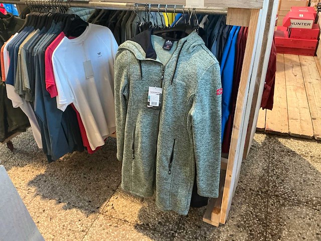 Ivanhoe / witeblaze bovenkleding (14x) - afbeelding 7 van  7