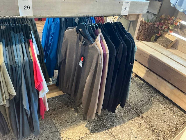 Ivanhoe / witeblaze bovenkleding (14x) - afbeelding 2 van  7