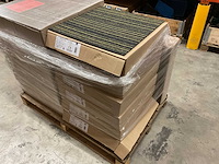 Ivc commercial central point 50x50 doos á 5m2 tapijttegels (6x) - afbeelding 1 van  3