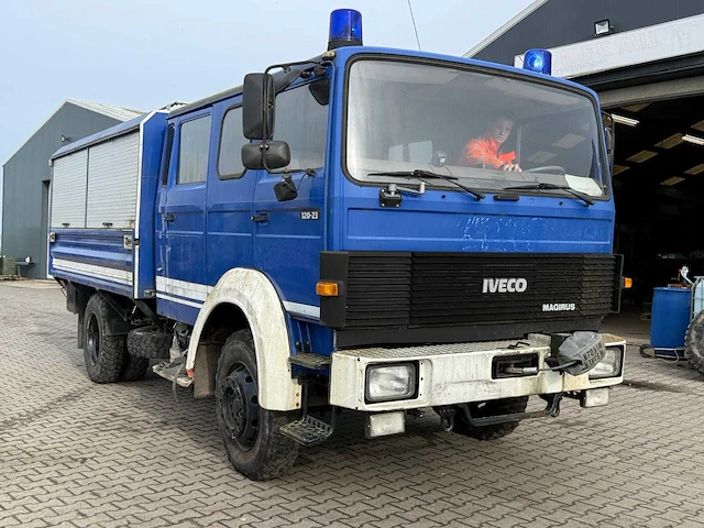 Iveco - 120-23 - vrachtwagen - afbeelding 11 van  26