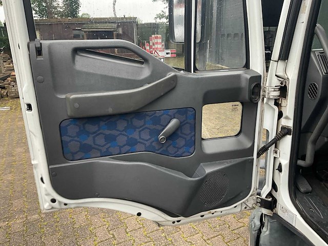 Iveco - 2004 - eurocargo 80e18 - container vrachtwagen met kabelsysteem - afbeelding 3 van  19