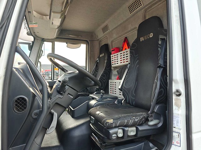 Iveco - 2012 - eurocargo - vrachtwagen - afbeelding 8 van  35