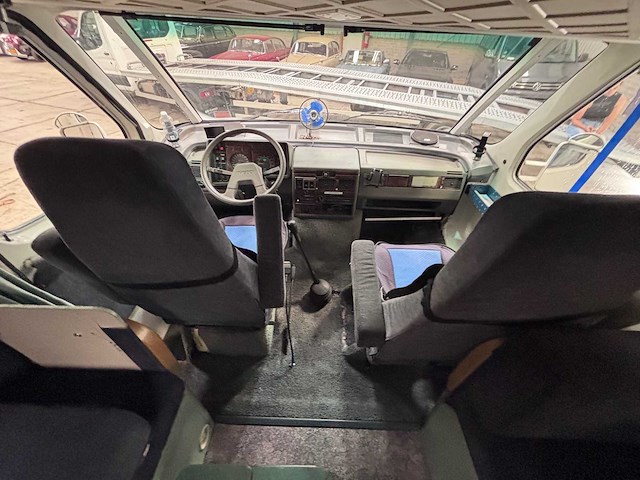 Iveco - 35-12 - - campervan - afbeelding 22 van  36