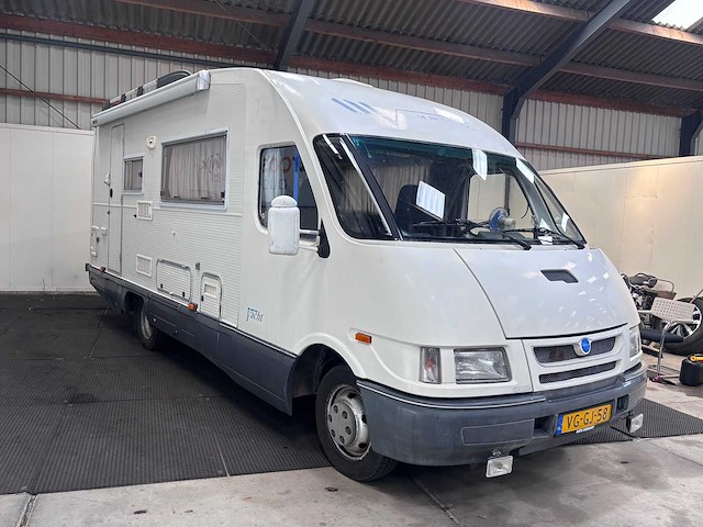 Iveco - 35-12 - - campervan - afbeelding 35 van  36