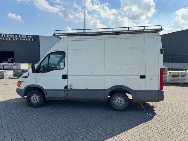 Iveco - bedrijfswagen - afbeelding 6 van  29