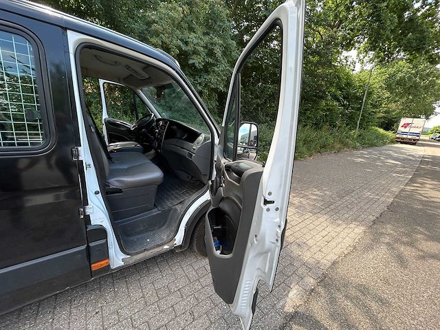 Iveco - c35c - bedrijfswagen + heila telescoopkraan - afbeelding 7 van  30