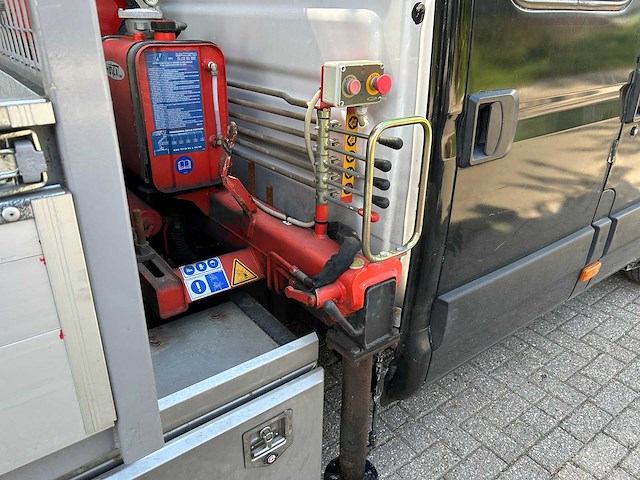 Iveco - c35c - bedrijfswagen + heila telescoopkraan - afbeelding 14 van  30